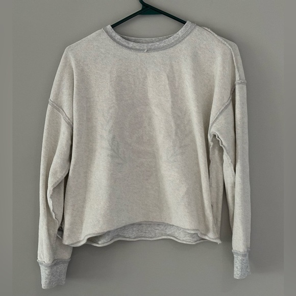 🎁Old Navy: Girls Graphic Long Sleeve Top- Size XL🎁 - Picture 7 of 8